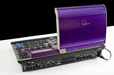 Полнофункциональная световая консоль Compulite Vector Ultra Violet