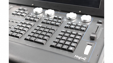 Полнофункциональная световая консоль CHAMSYS Magic Q MQ500 Stadium Console (200 Universe)